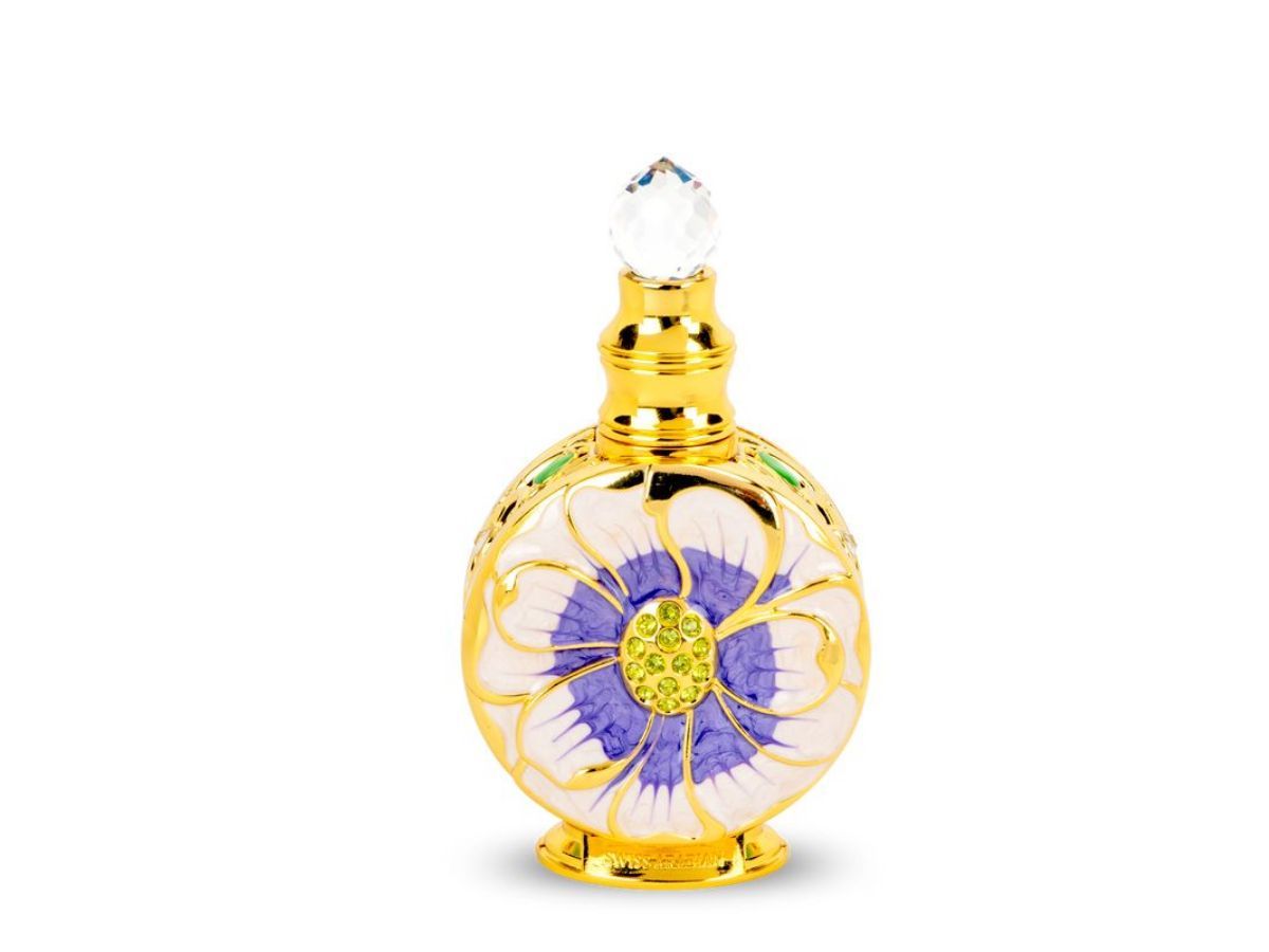 LAYALI Perfume (image via Swiss Arabian)