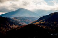 Great Smoky Mountains Trail Hike (Image via Getty / Patrick Gorski/NurPhoto)