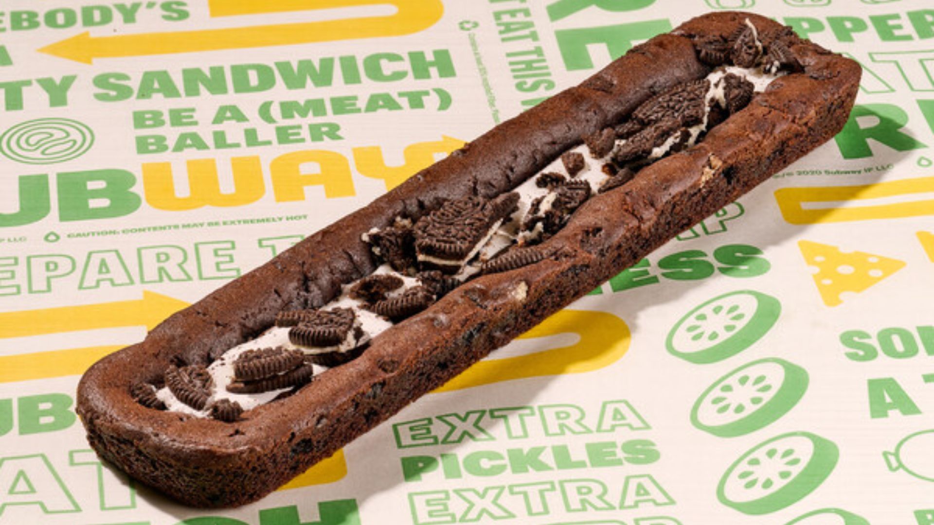 Subway x Oreo foot-long cookie sandwich (Image via Subway)