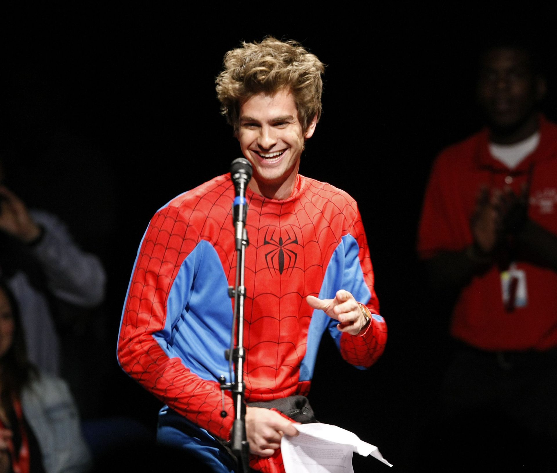 SAN DIEGO, CA., JULY 22, 2011, ––Andrew Garfield played a joke on the audinece at Comic Con by dres - Source: Getty