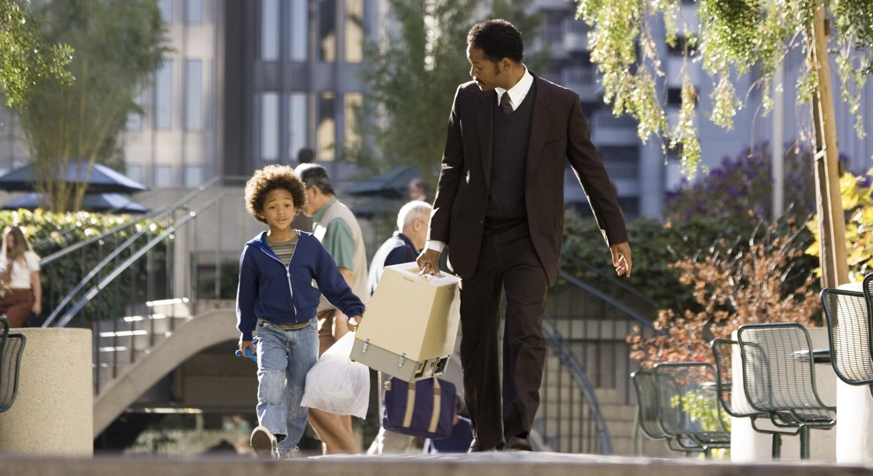 The Pursuit of Happyness (Image via Columbia Pictures)