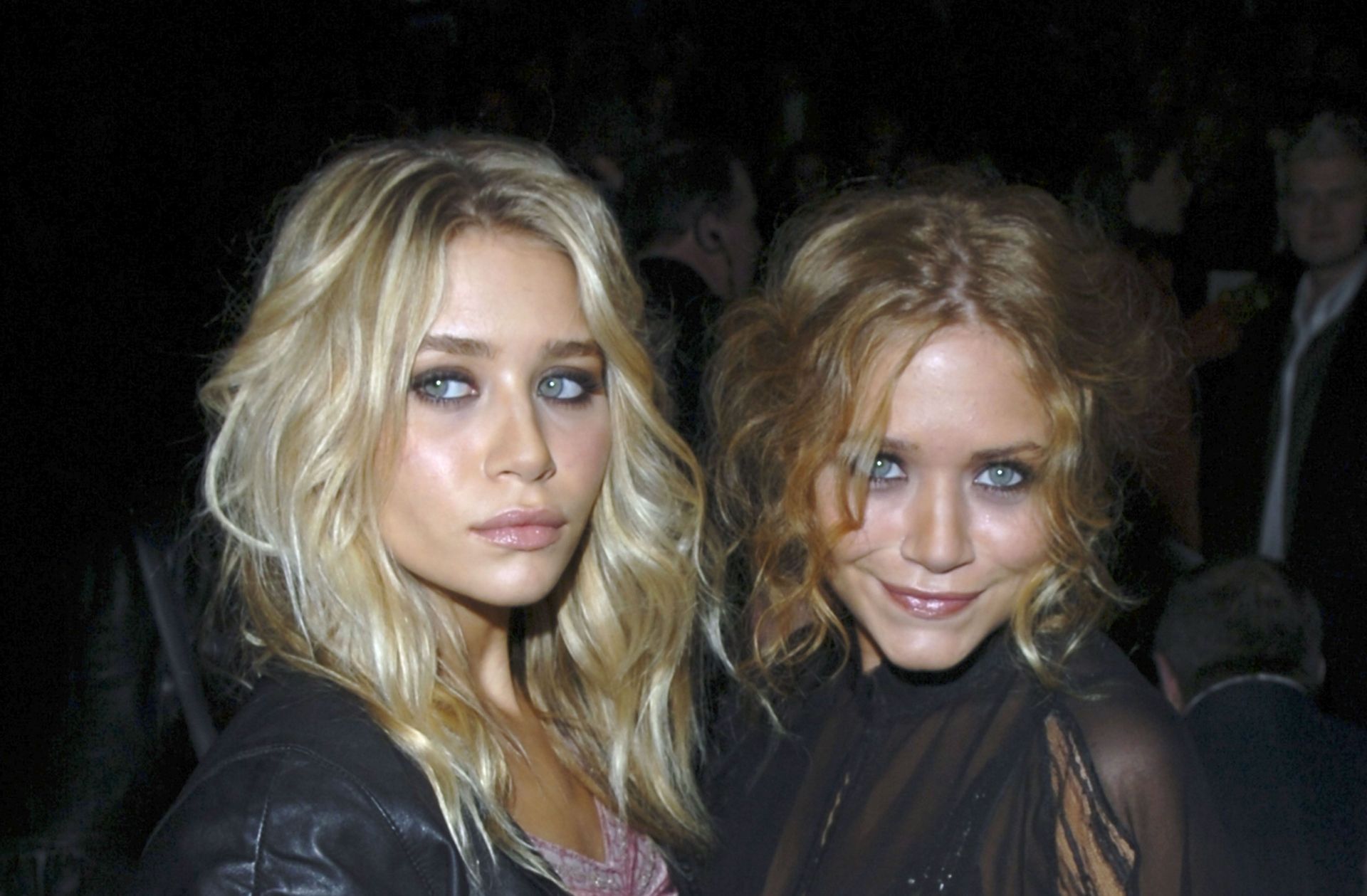 Mary-Kate Olsen and Ashley Olsen at the Olympus Fashion Week Fall 2006 - Source: Getty