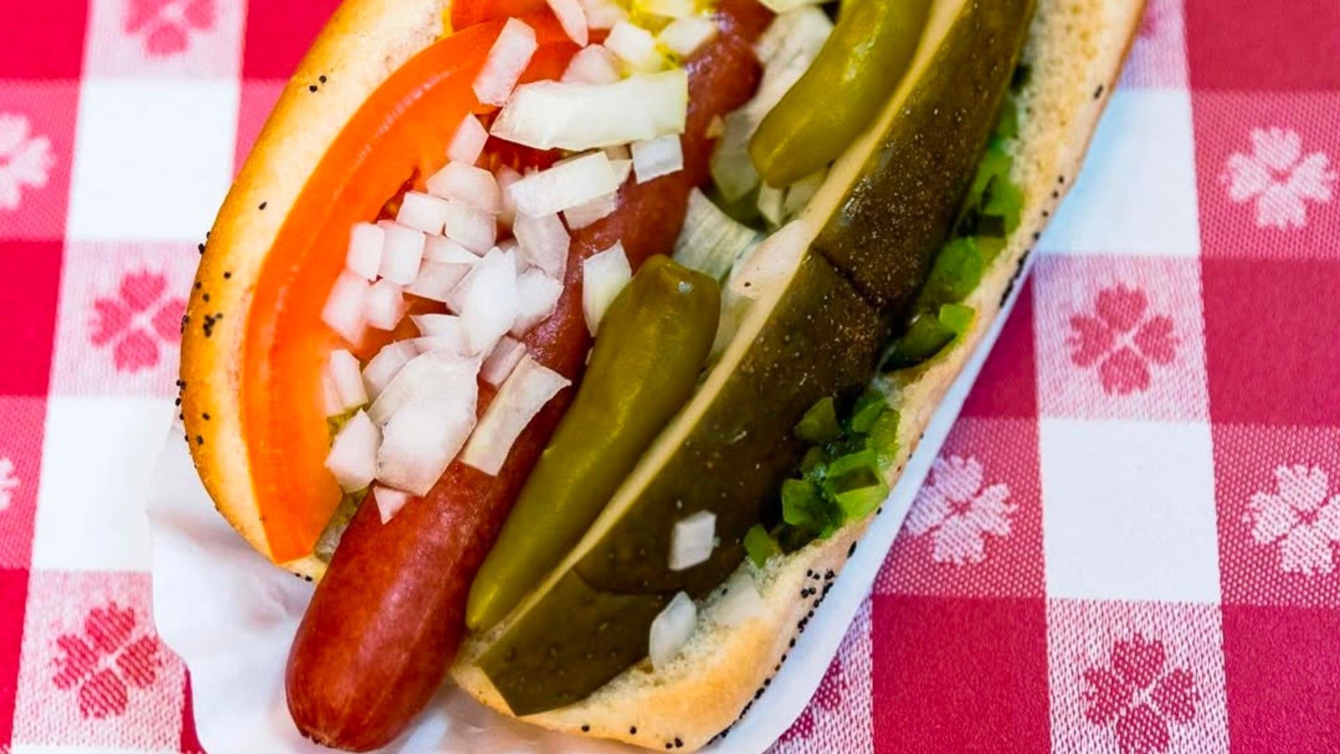 Chicago Style Hot Dog from Luke&rsquo;s Italian Beef. (Image via Instagram/@lukeschicago)