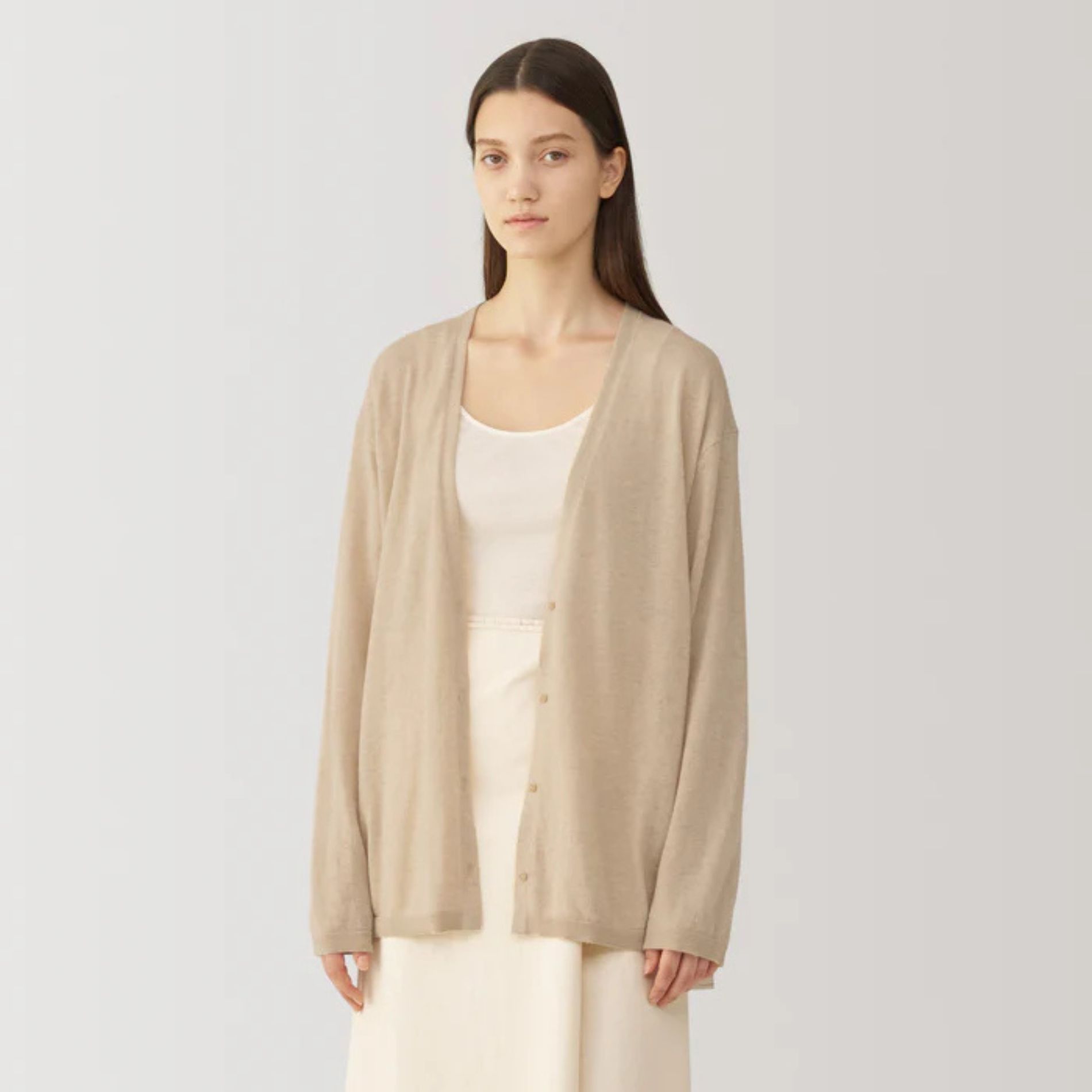 30% off on cardigan. (Image via MUJI)