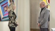General Hospital's Sidwell buying art from Ava. | Image Source: ABC