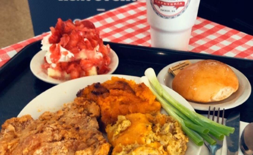 Food from Matthews Cafeteria. (Image via Instagram/@matthews_cafeteria_)