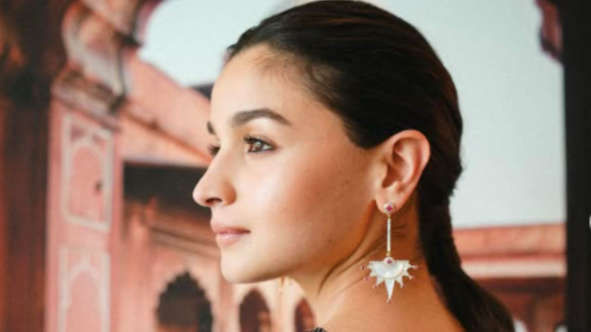 Indian actor Alia Bhatt | Image via Instagram/@aliaabhatt