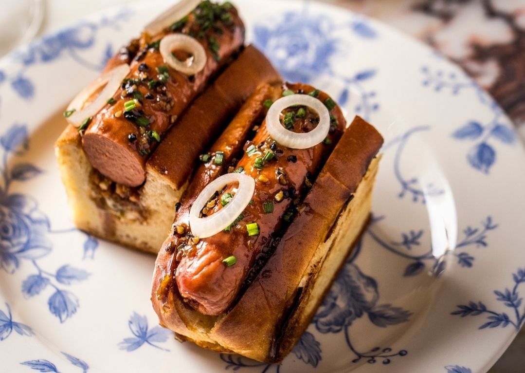 Hot Dogs from The Portrait Bar (Image via Instagram/@theportraitbarnyc)