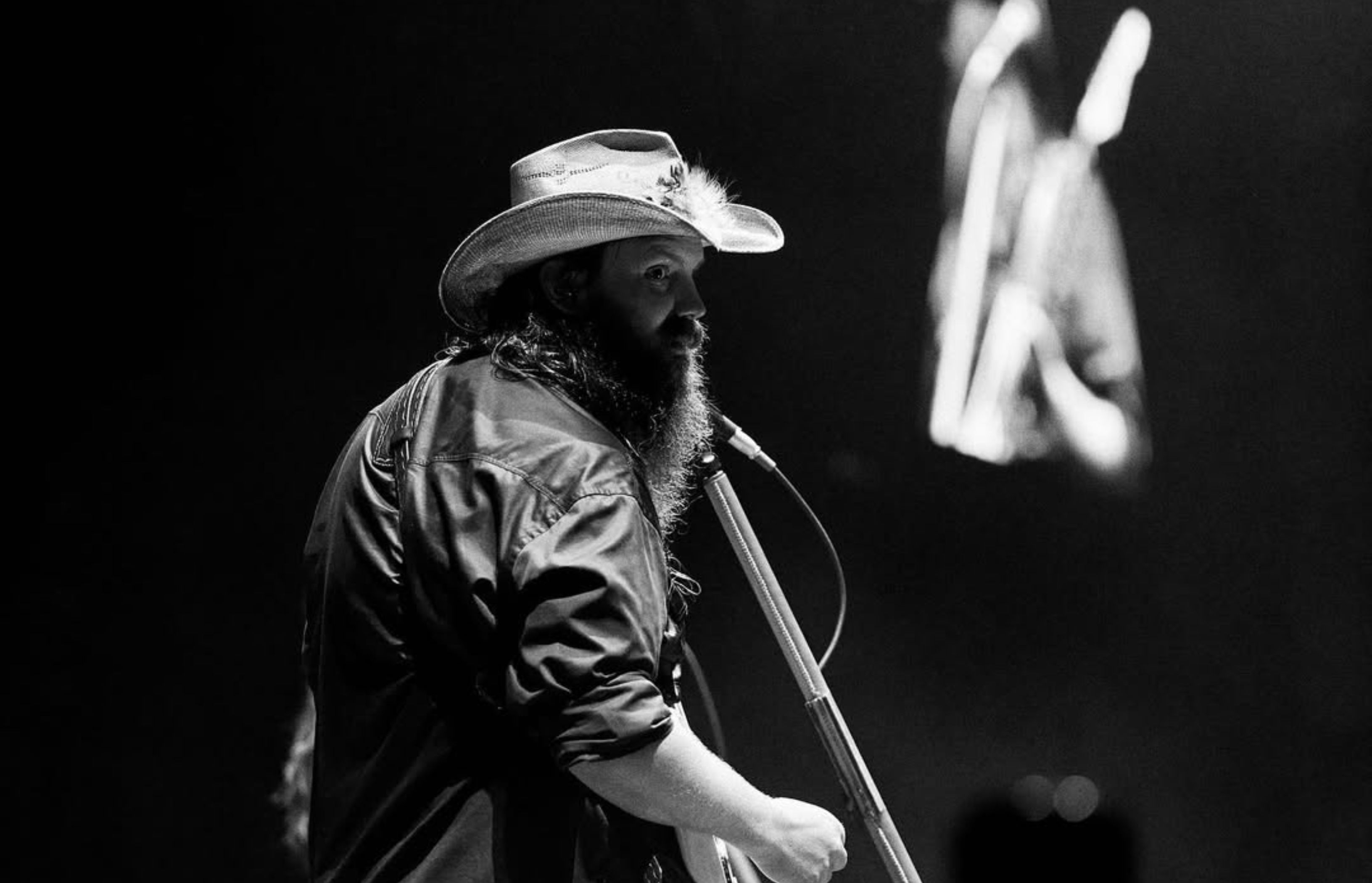 Chris Stapleton adds new shows to his 2025 tour