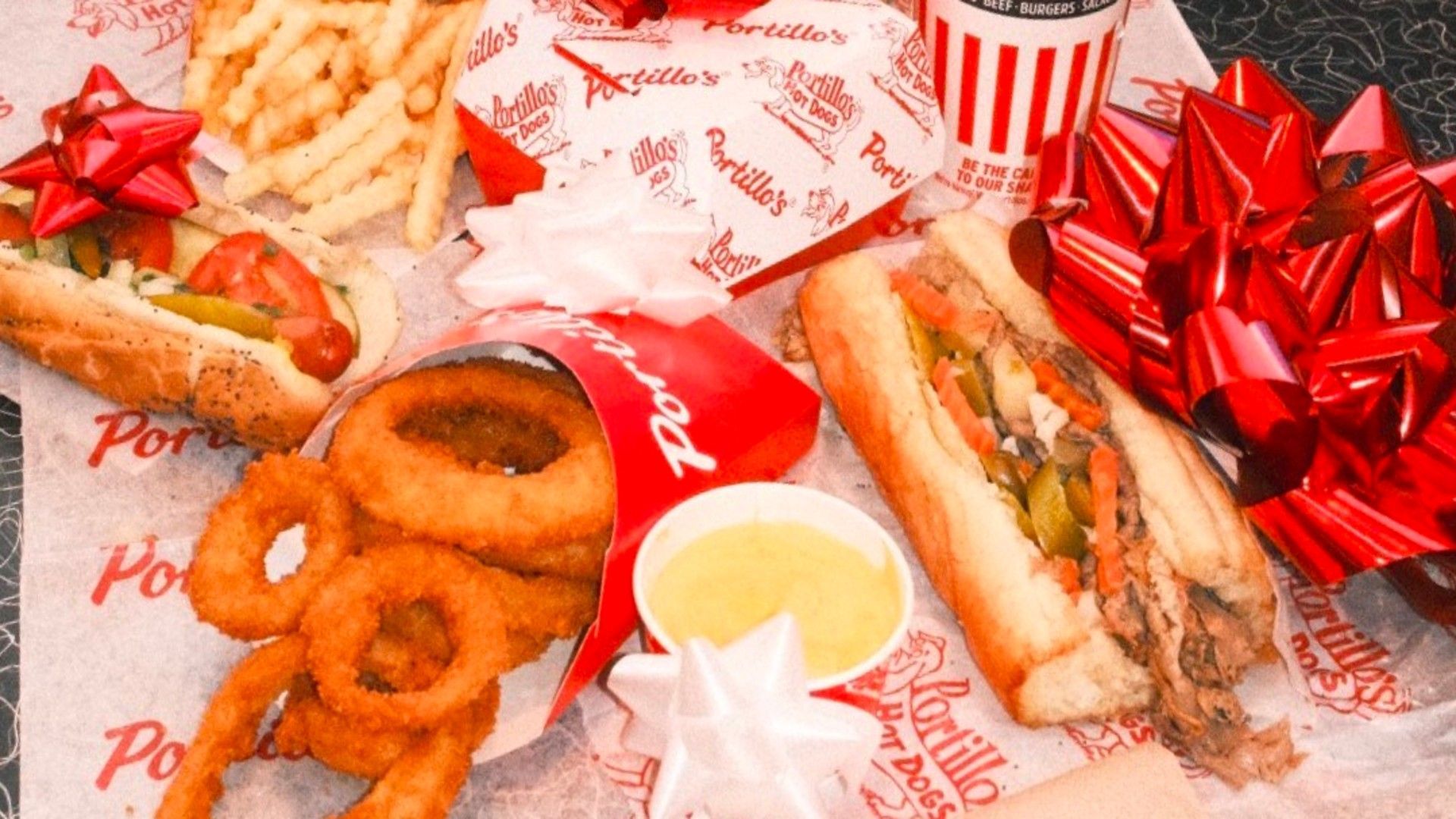 Food from Portillo&#039;s Hot Dogs. (Image via Instagram/@portilloshotdogs)