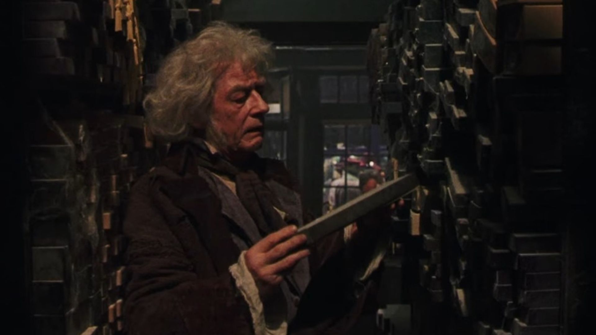 Ollivander in Harry Potter and the Sorcerer&#039;s Stone | Image via: Warner Bros. Pictures