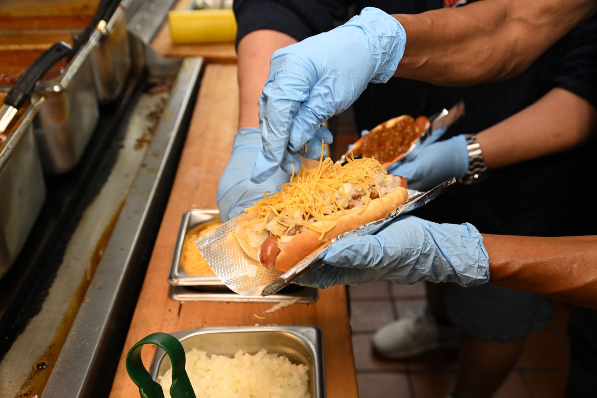 Crunchy hot dogs (Image via Getty)