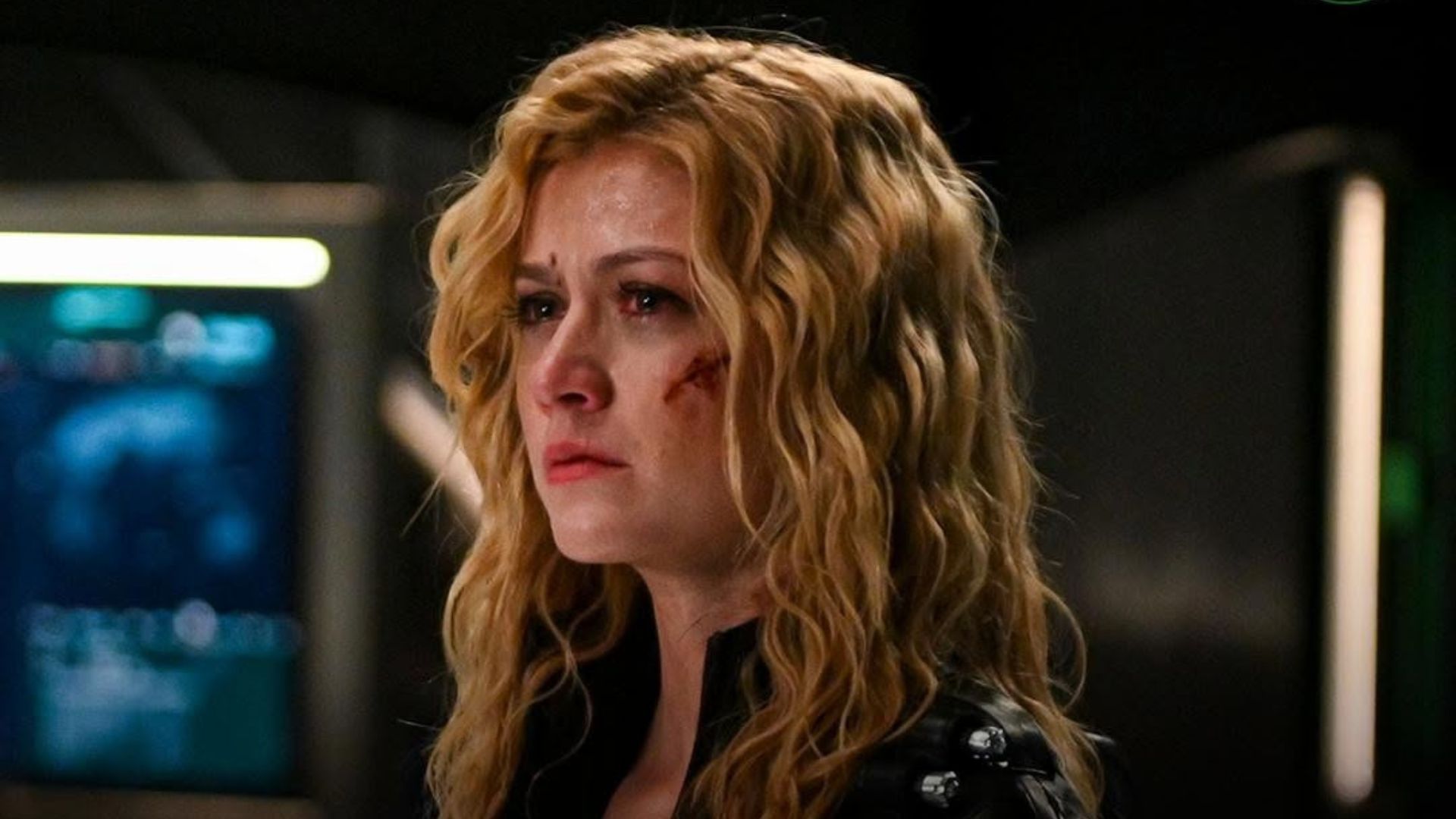 Kat McNamara in Arrow | Image via Instagram