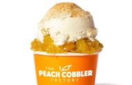 Mango Peach Cobbler from The Peach Cobbler Factory (Image via Instagram/@atlgetspeachy)