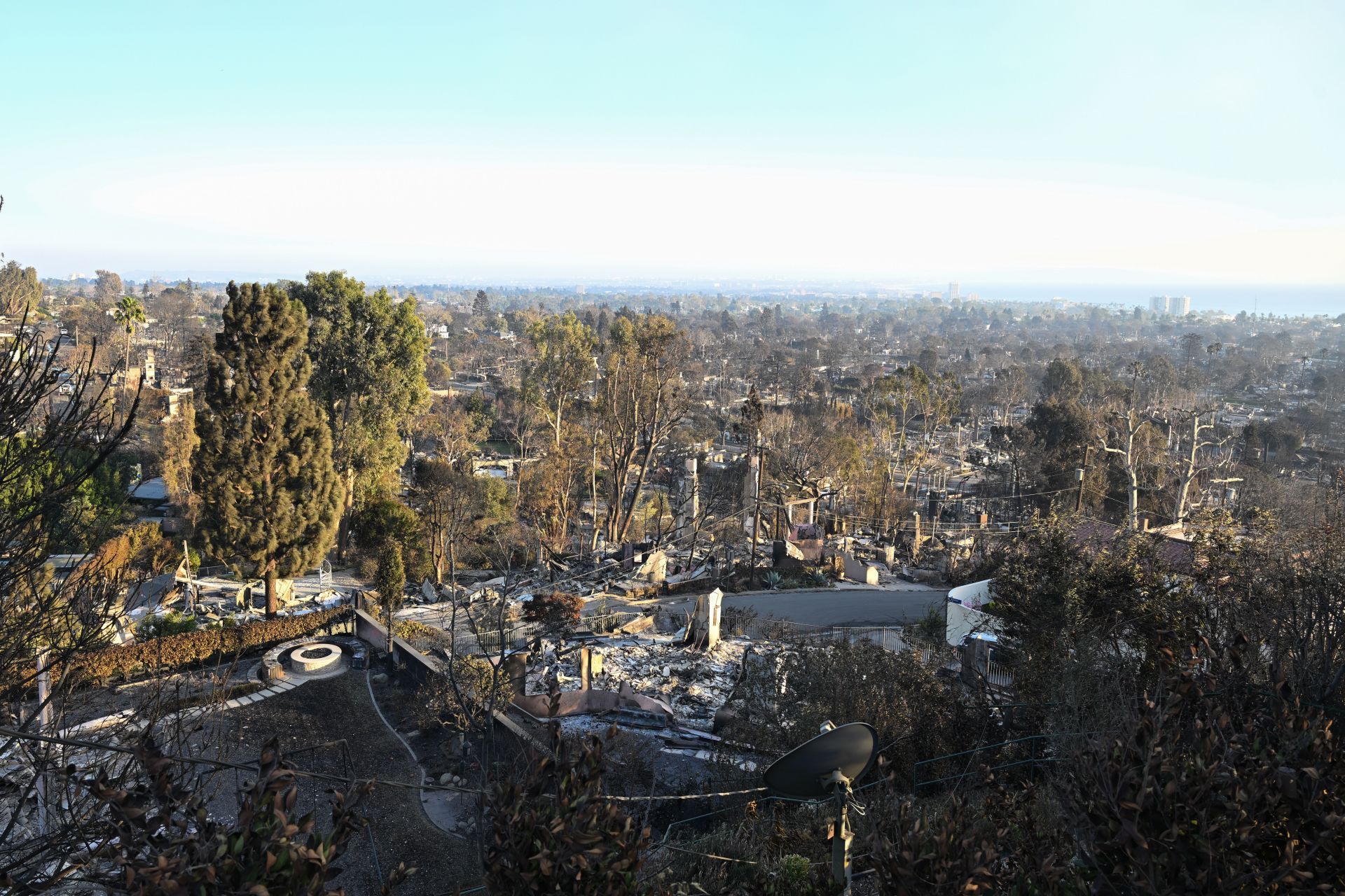 Pacific Palisades homes after wildfire in Los Angeles (Image via Getty)