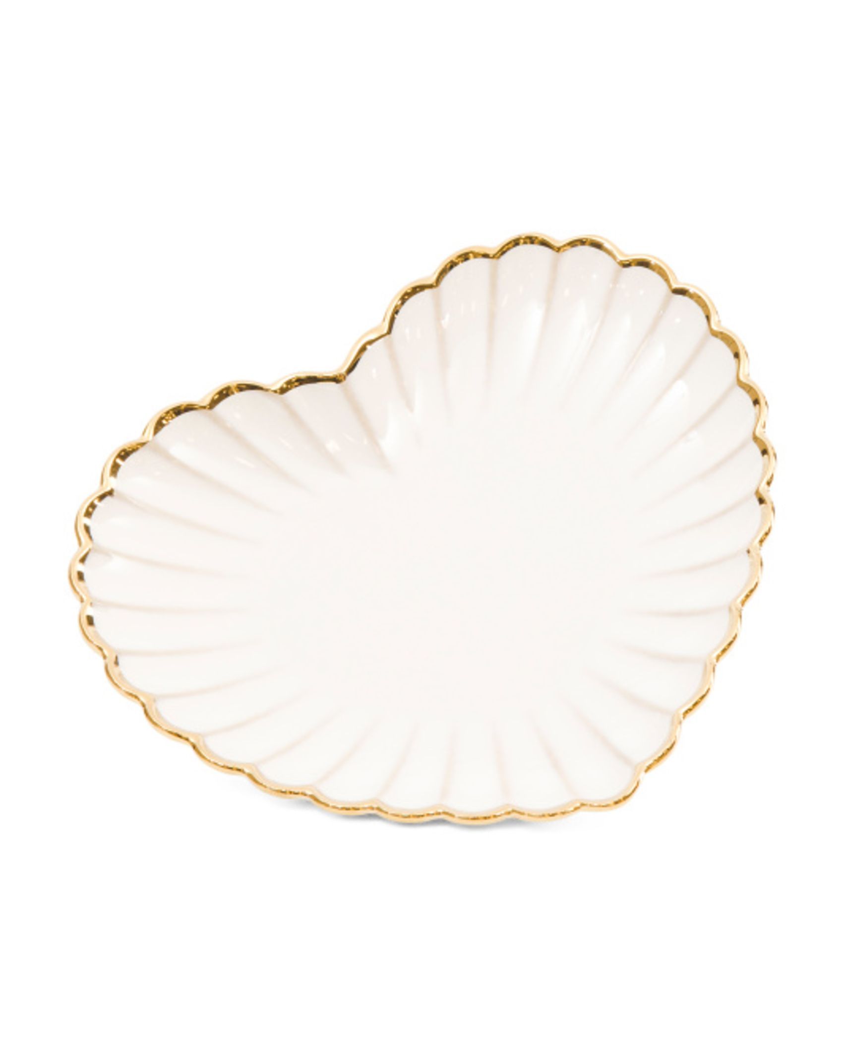 Heart-shaped plate (Image via T.J. Maxx)