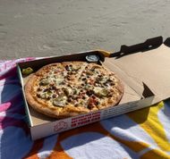 How many calories in Papa John's pizza?