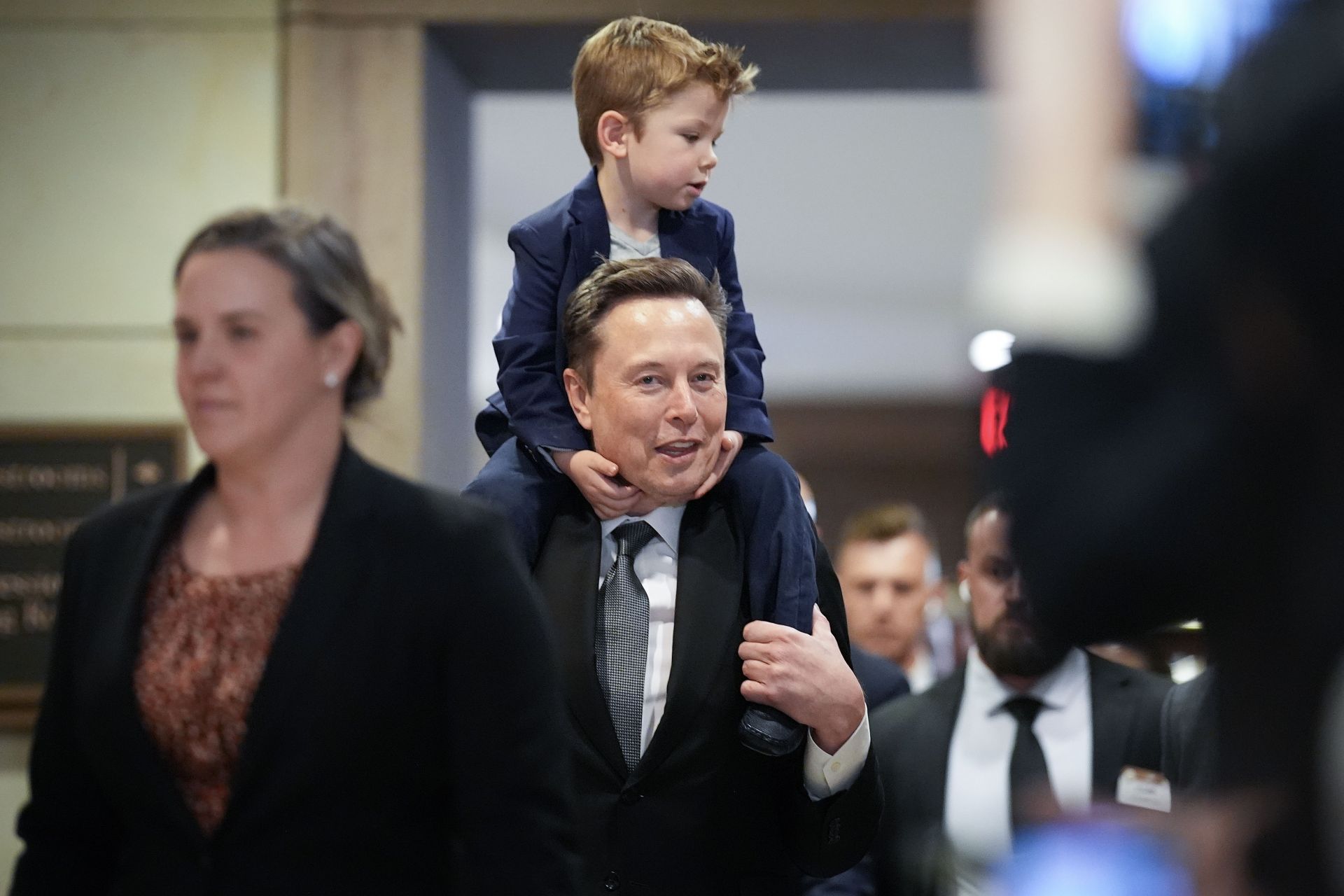 Elon Musk has voiced his support against the ban of ByteDance&#039;s video hosting app in the US (Image via Andrew Harnik/Getty Images)