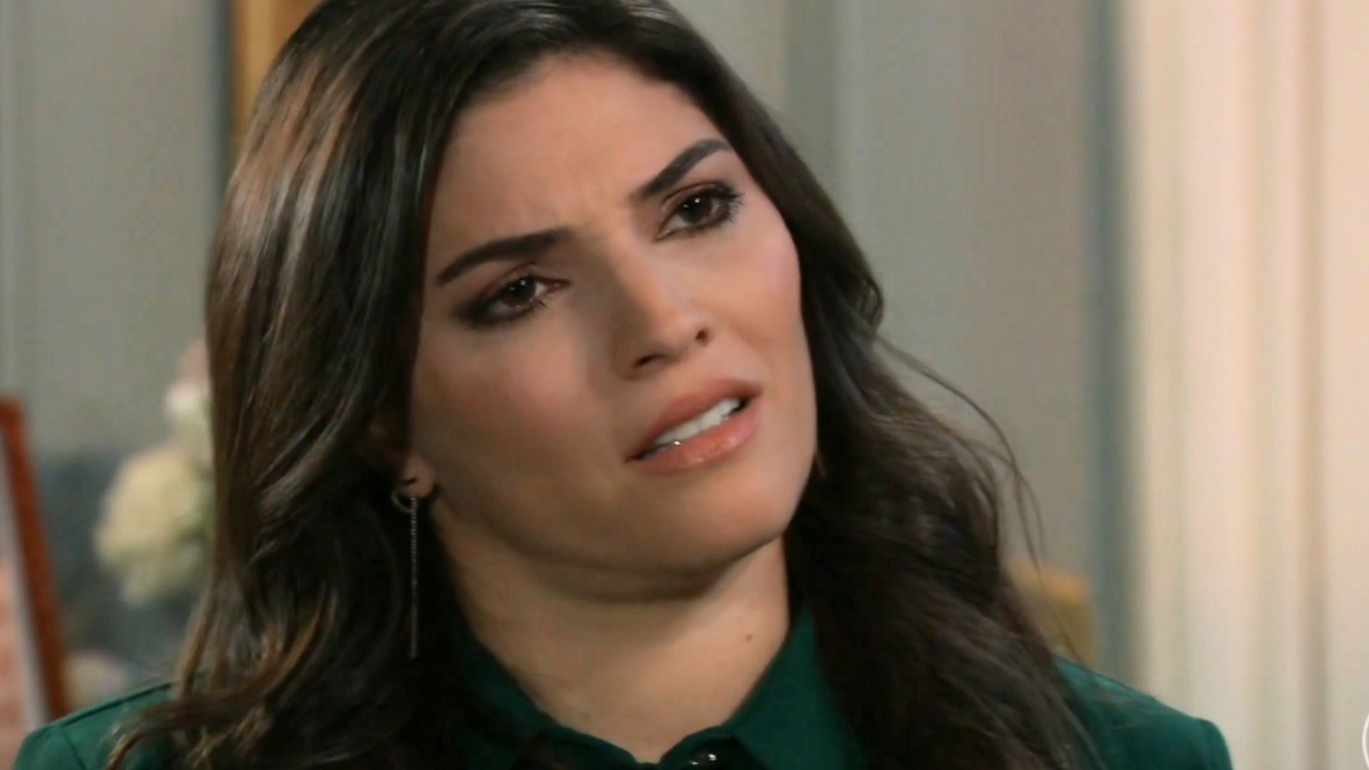 Brook Lynn is stunned by Chase&#039;s news | Image Source: ABC