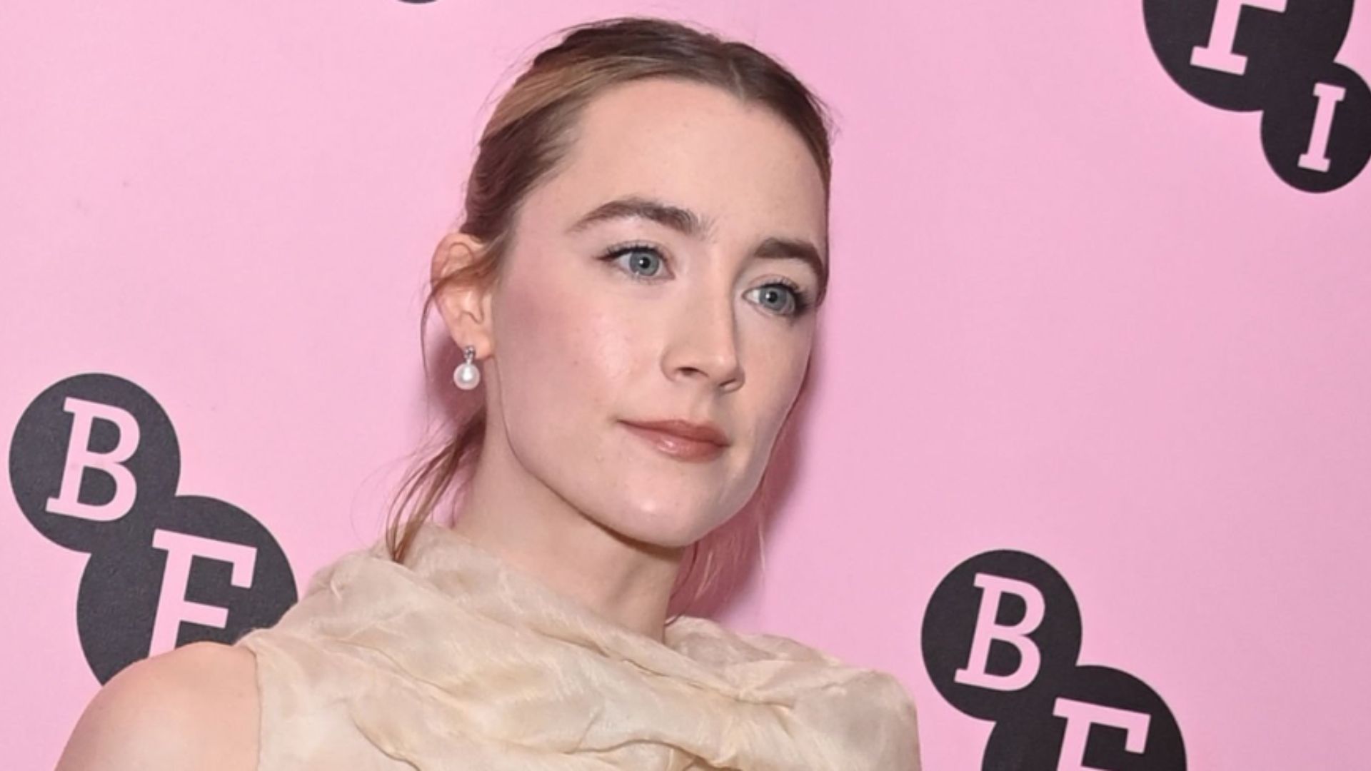 Saoirse Ronan | Image via Getty