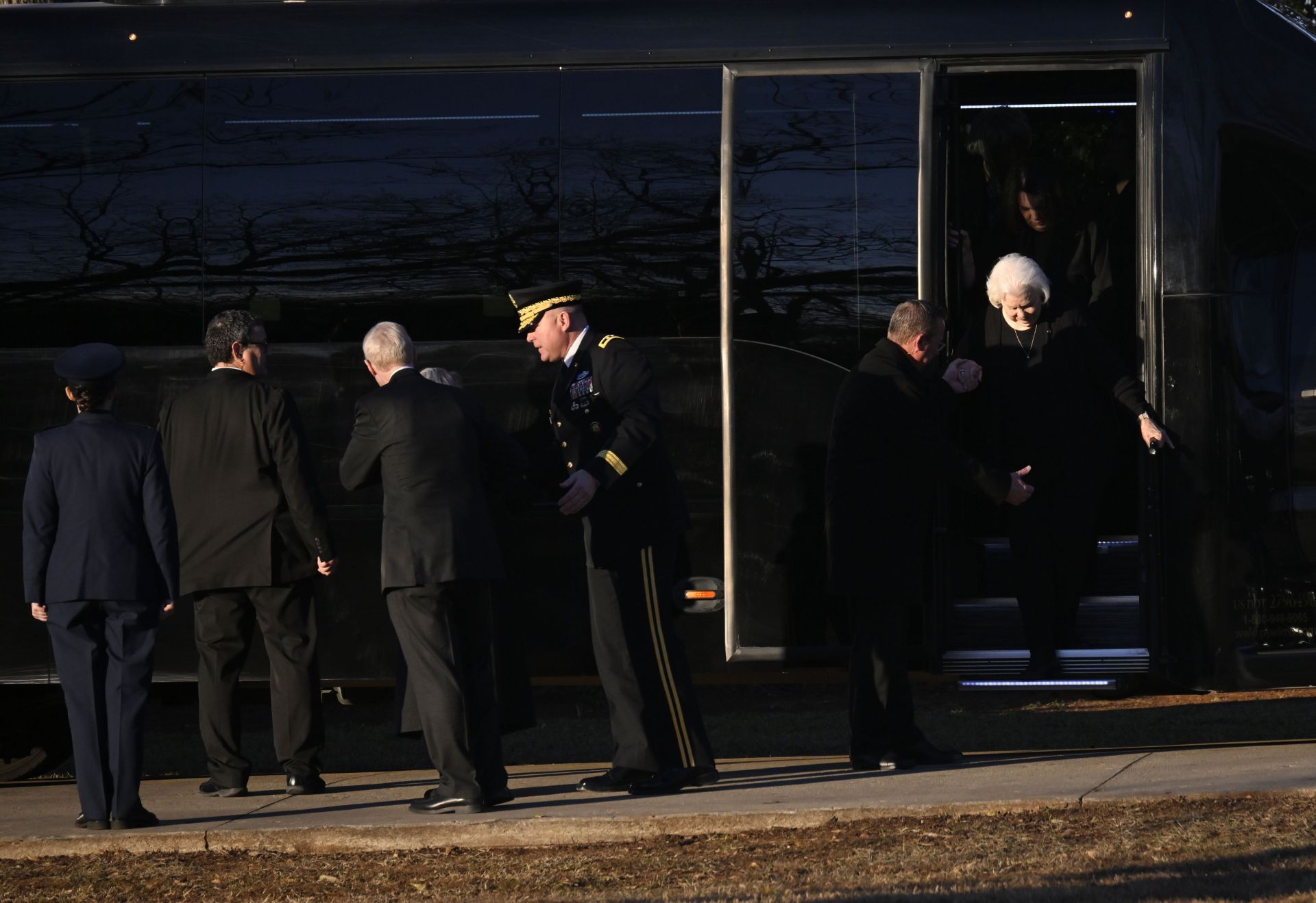 Casket of former US President Jimmy Carter returns to Georgia for private funeral - Source: Getty