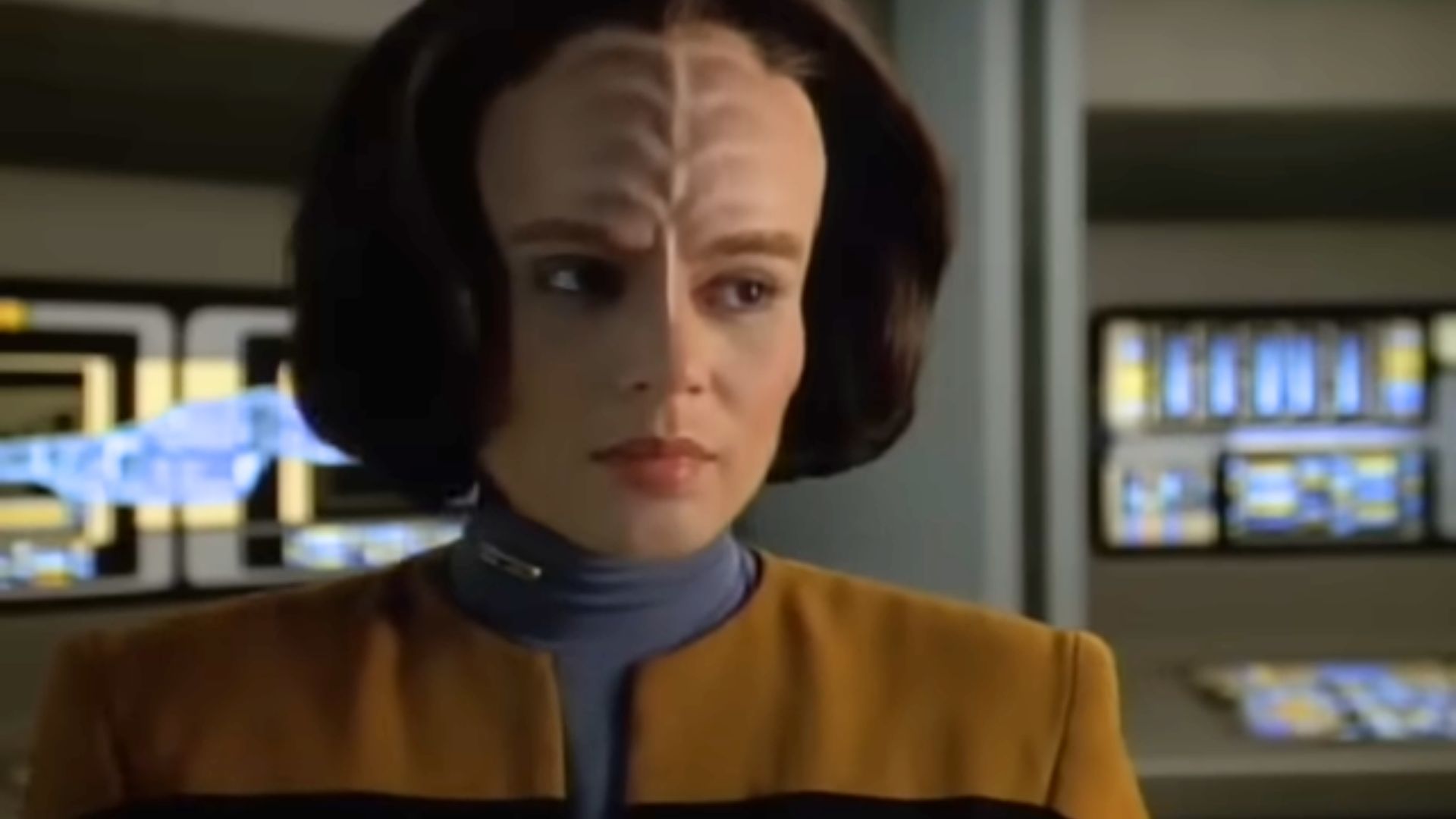 Roxann Dawson in Star Trek: Voyager | Image via Paramount Television