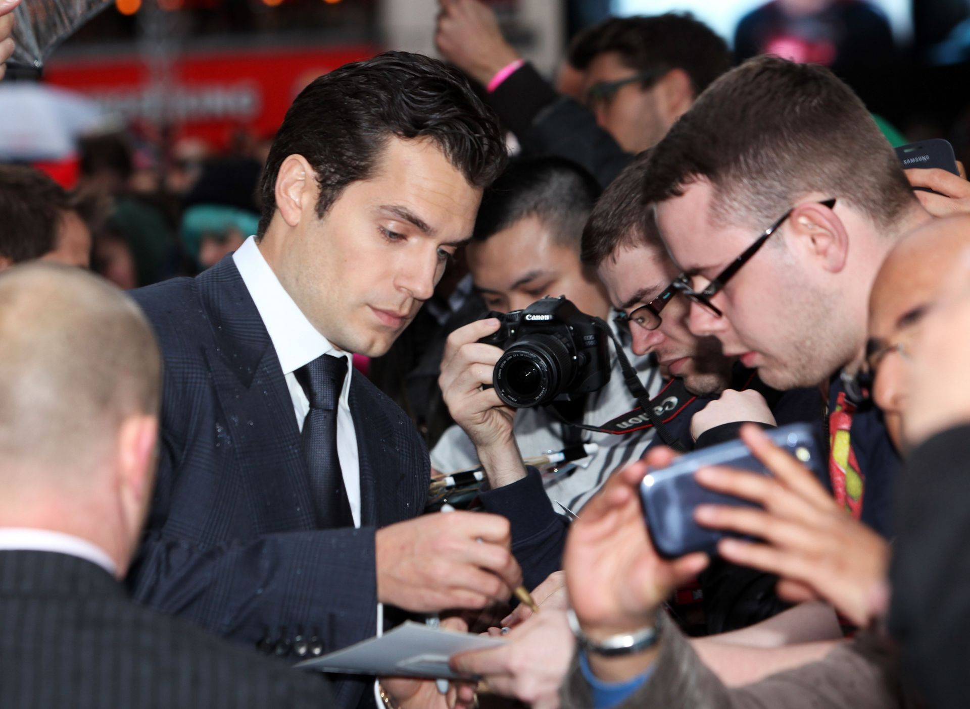 Henry Cavill at the Man Of Steel UK Premiere. Image via Getty.