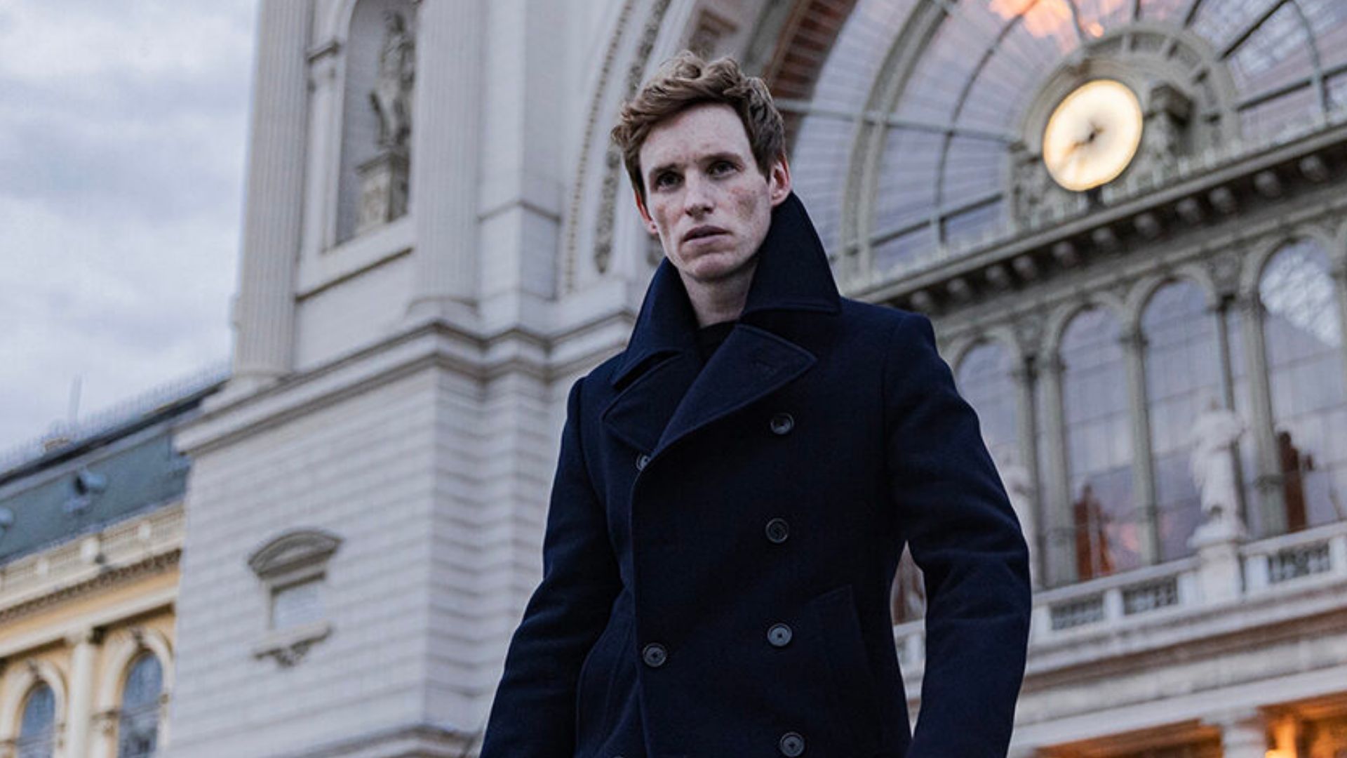 Eddie Redmayne is in the lead role (Image Source: Peacock)