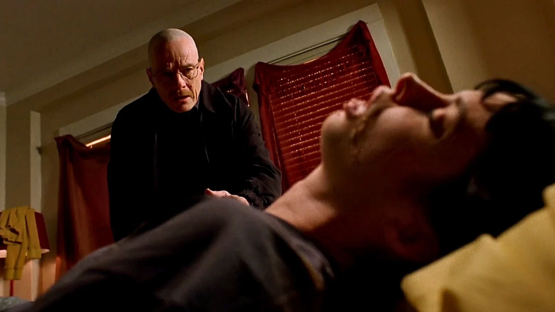 Walter White Watches Jane Die | Image via Netflix