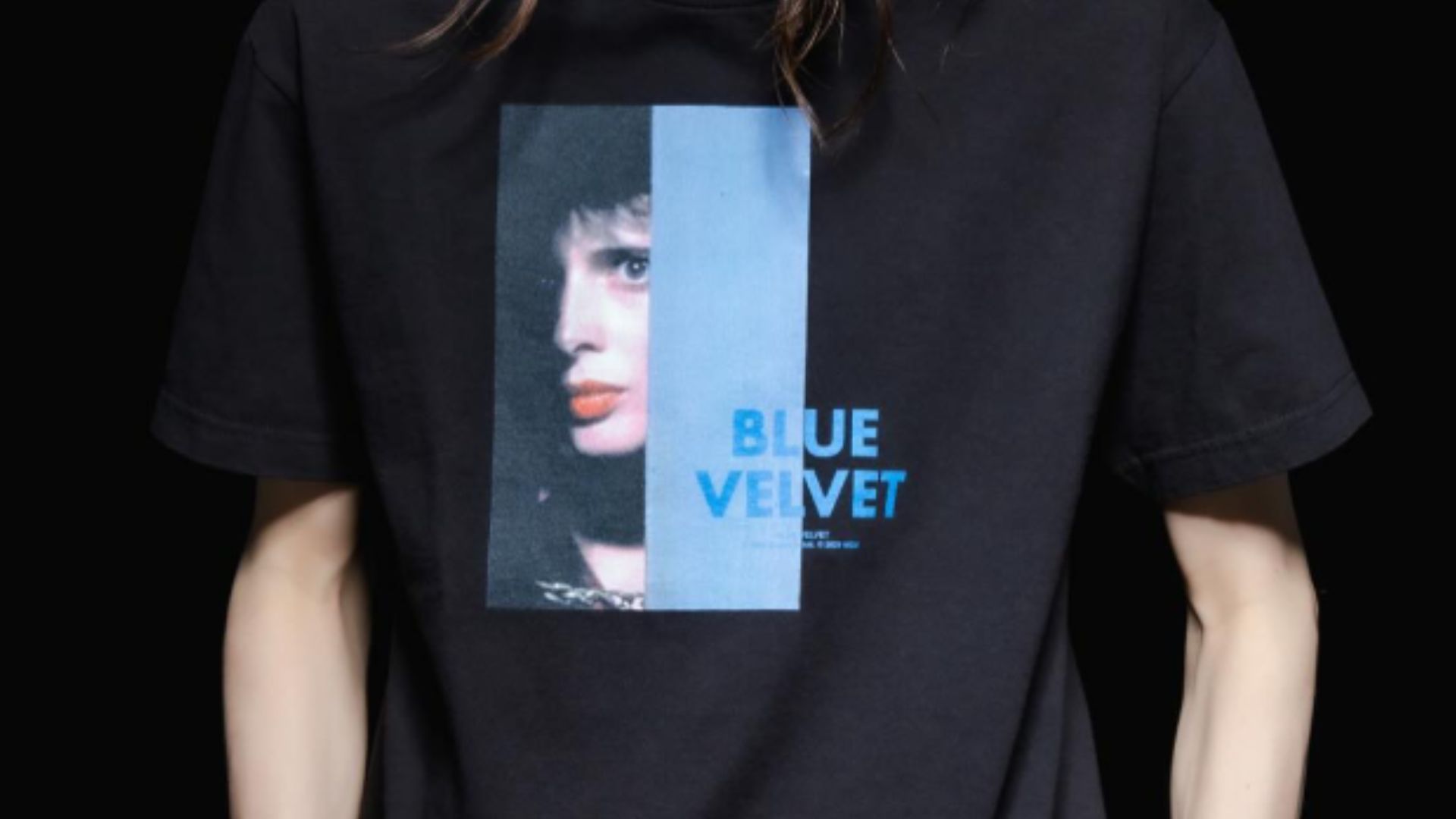 All about DAIRIKU x Weber x David Lynch Blue Velvet collection (Image via Instagram/@weber_cinema_club)