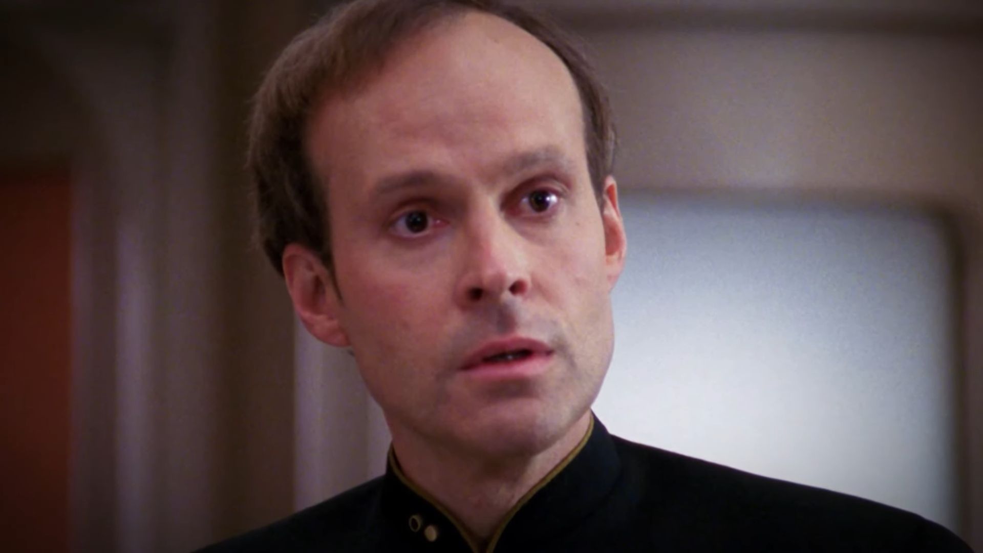 Dwight Schultz in Star Trek: Voyager | Image via Paramount Television