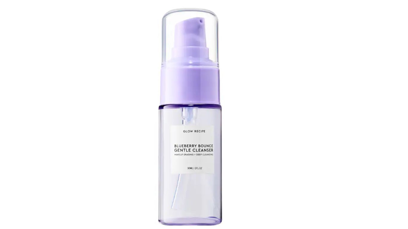 Glow Recipe Mini Blueberry Bounce Gentle Cleanser (Image Via Sephora)