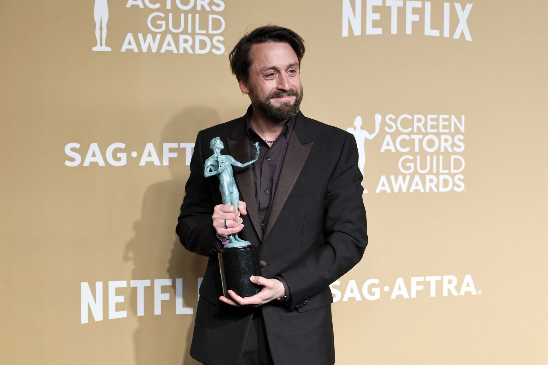 31st Annual Screen Actors Guild Awards - Press Room - Source: Getty