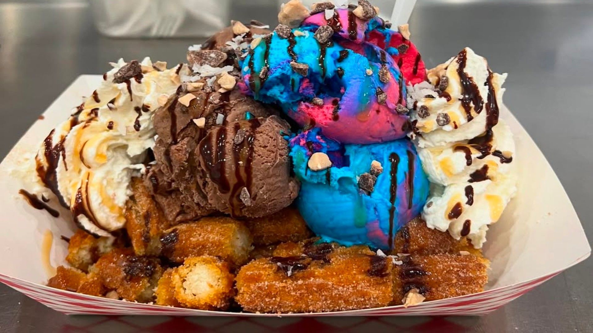 churro sundae from Cafe De Churros. (Image via Instagram/@cafedechurros)