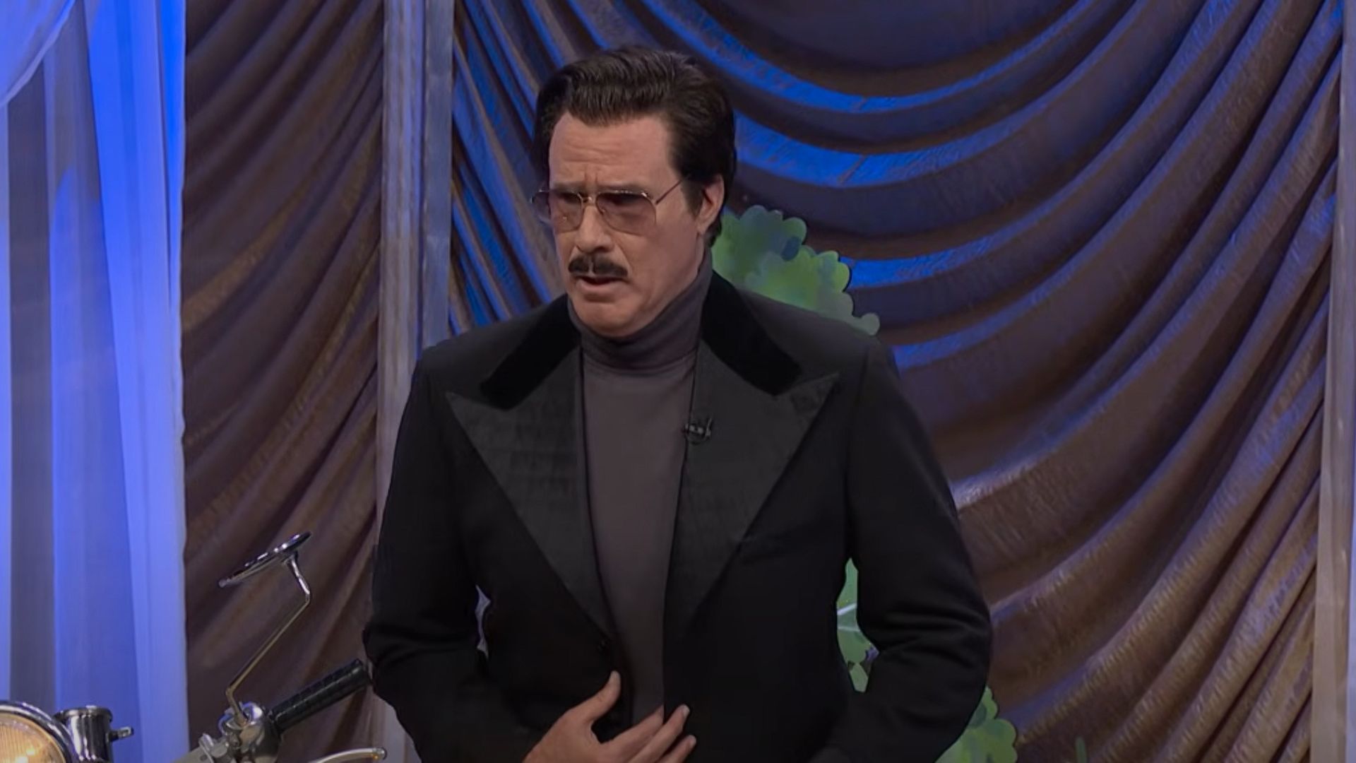 Will Ferrell played the role of Robert Goulet, and Fred Armisen as Lawrence Welk in Saturday Night Live (Image via YouTube/@SNL)