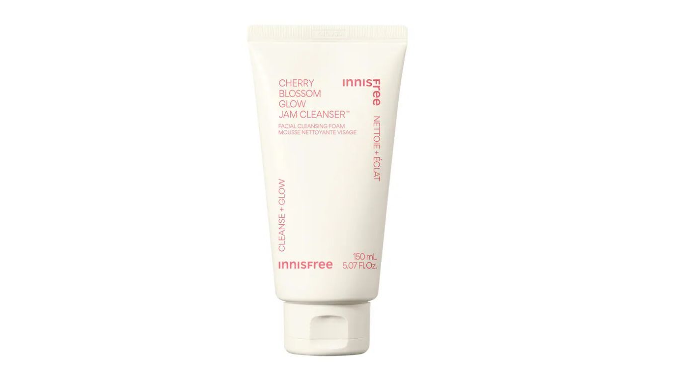 innisfree Cherry Blossom Glow Jam Cleanser (Image Via Sephora)