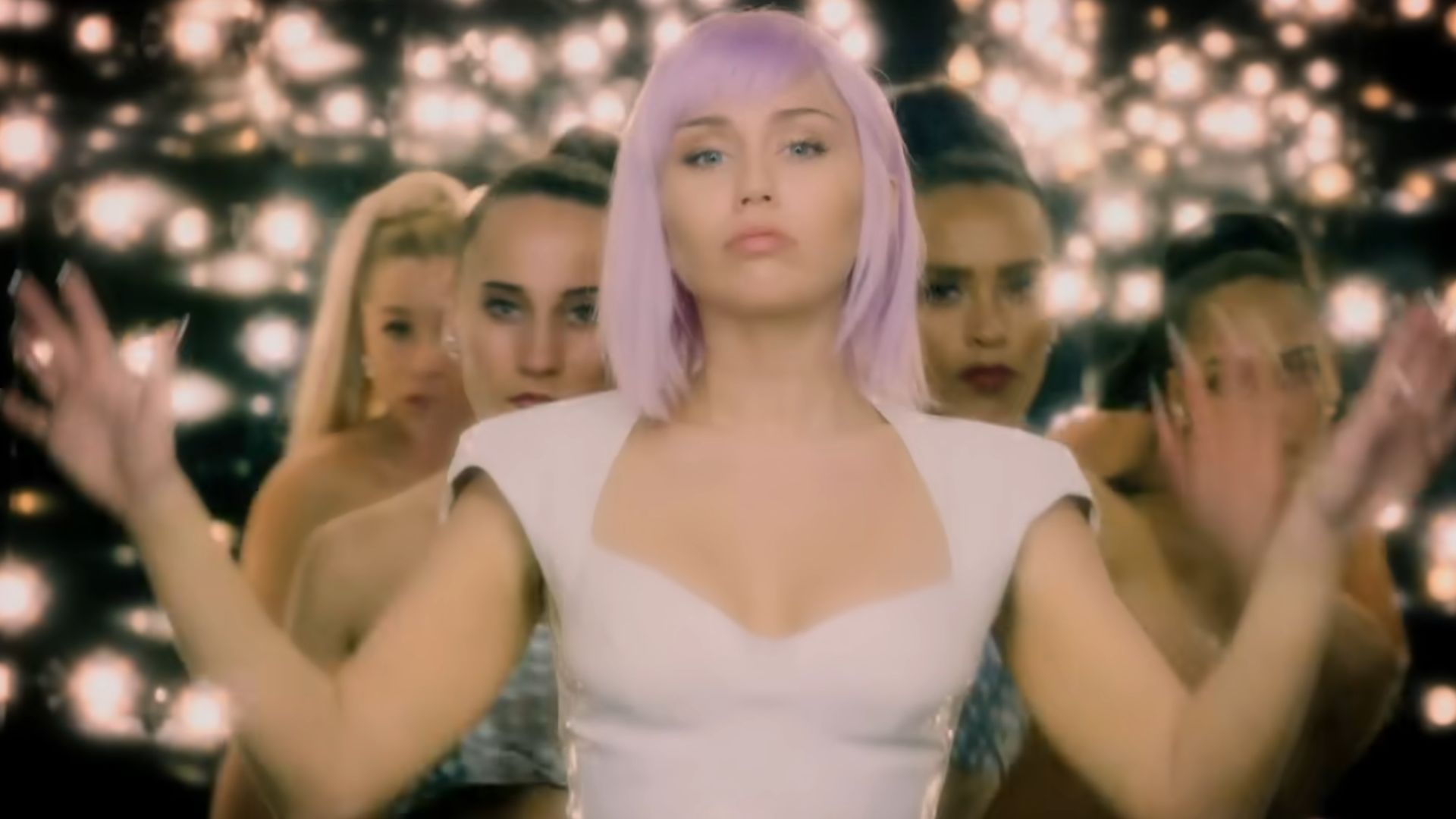 Miley Cyrus in Black Mirror | Image via Netflix