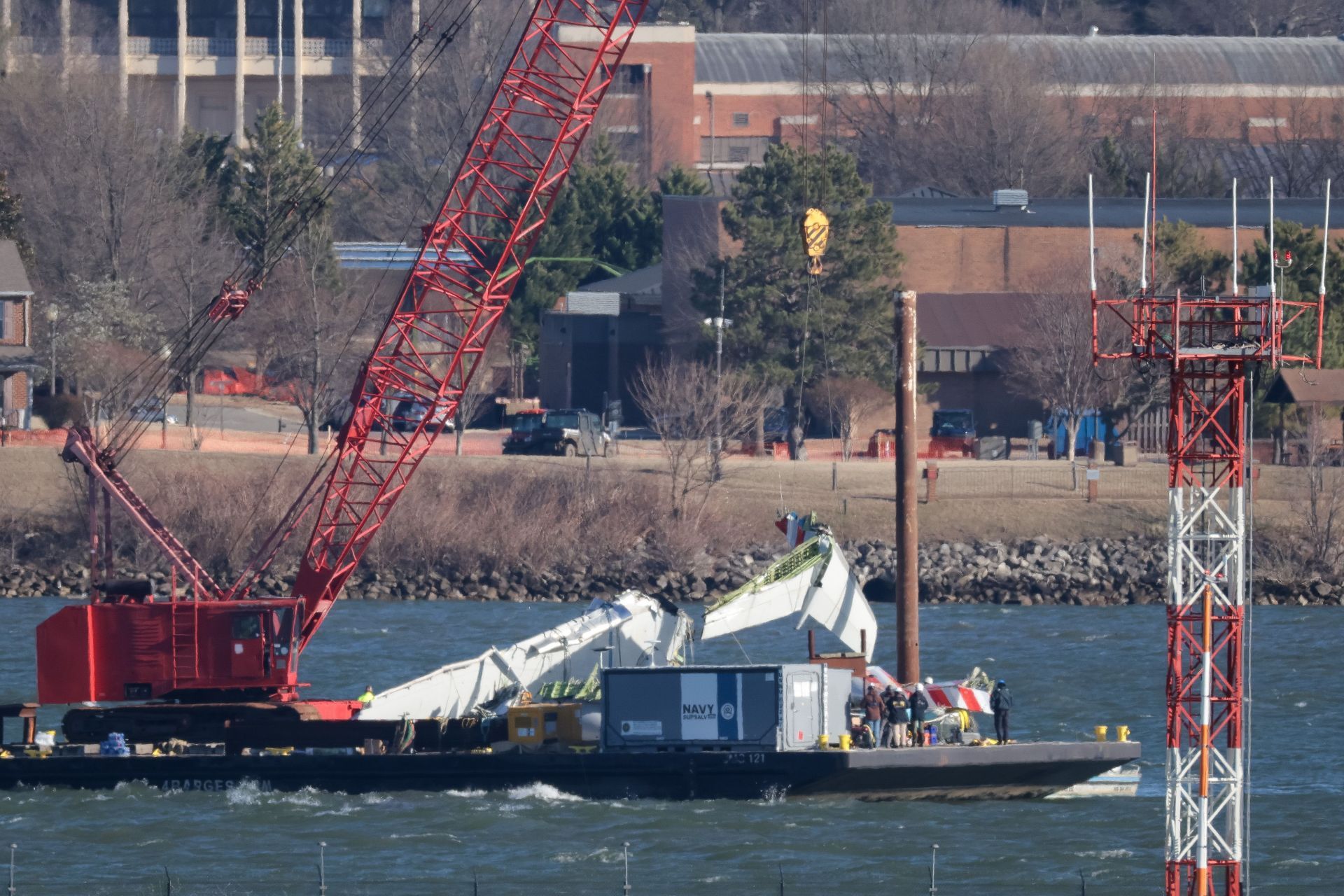 American Airlines Plane And Black Hawk Helicopter Crash Near Reagan National Airport - Source: Getty