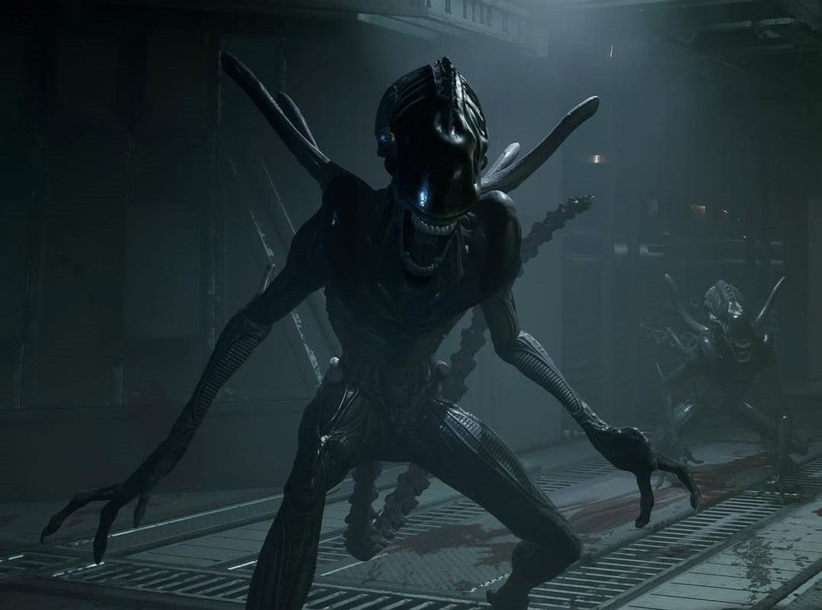 How does Alien: Romulus connect to Aliens