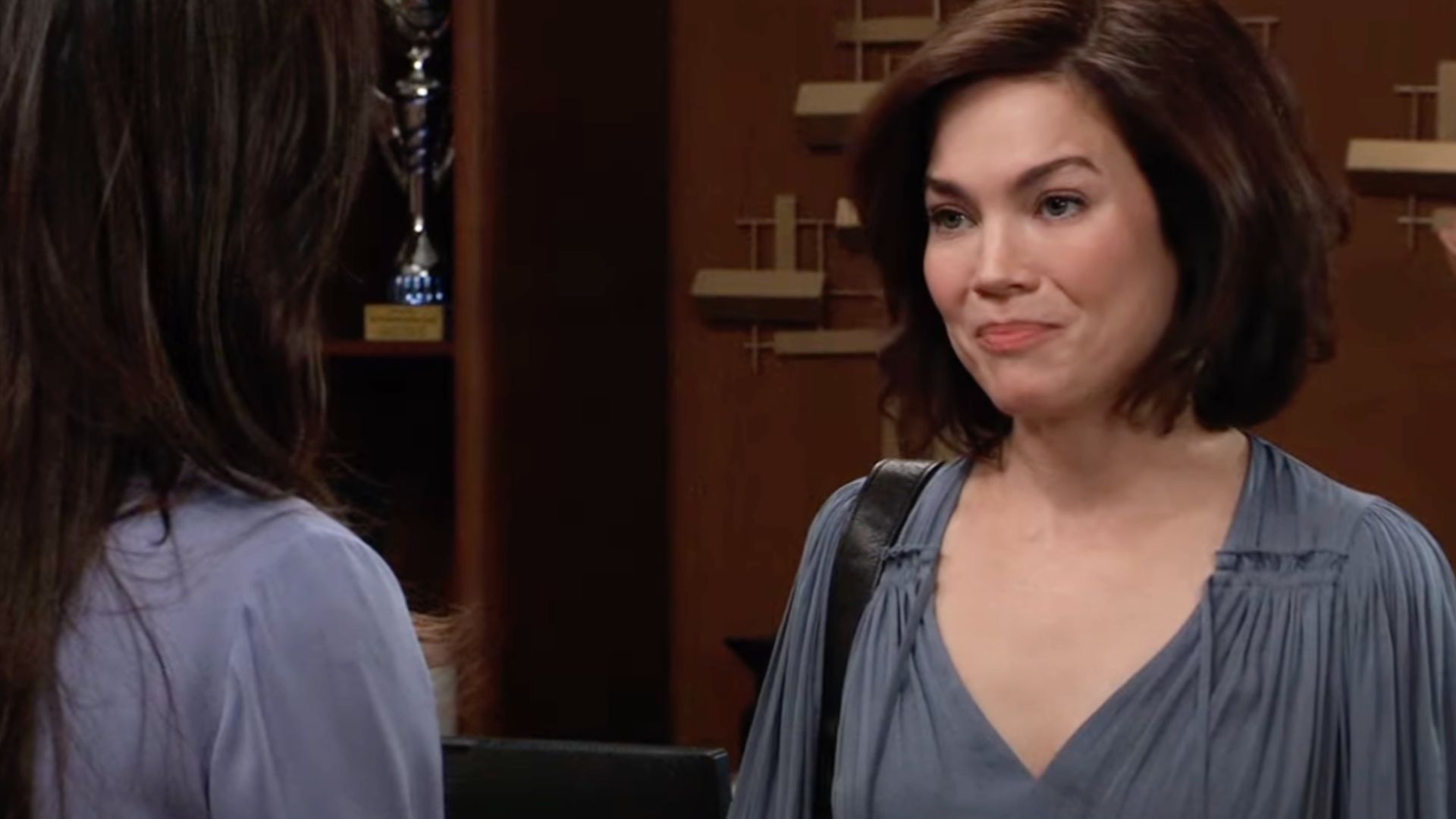 Elizabeth has news for Anna on General Hospital | Image: ABC