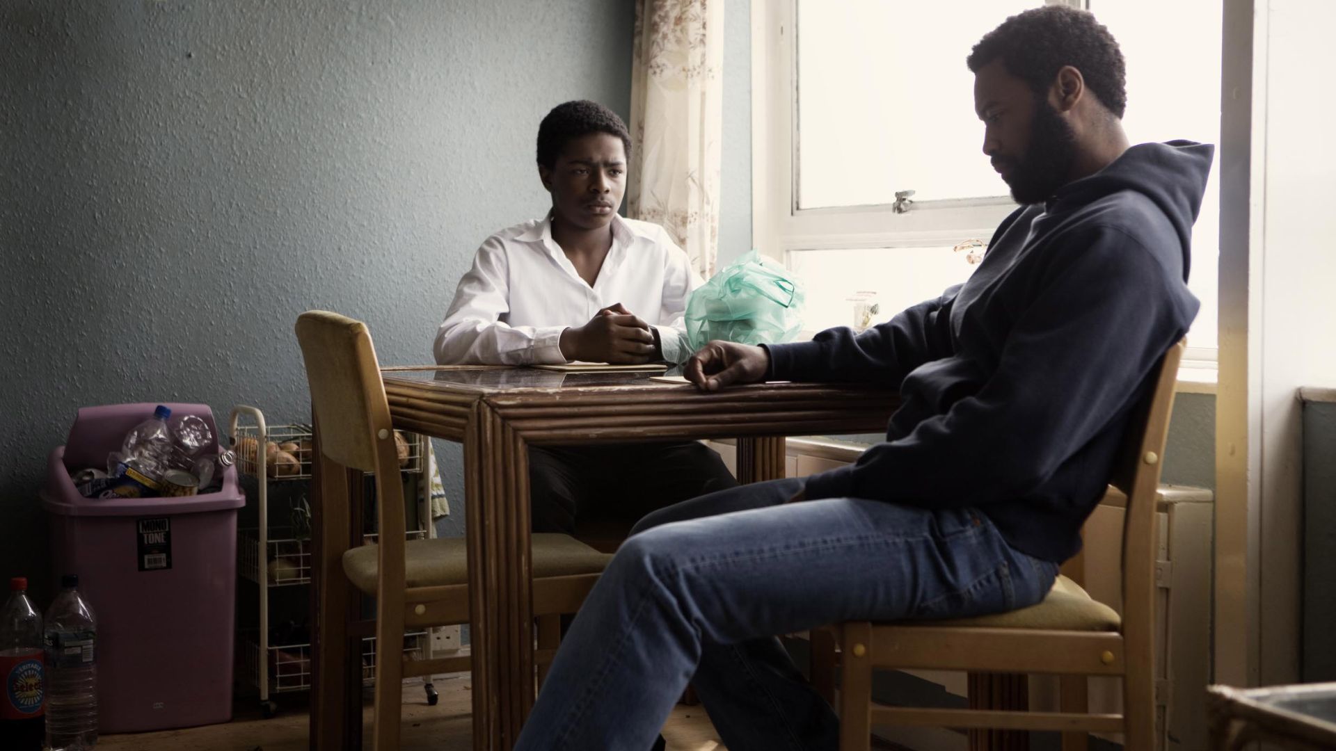 Nicholas Pinnock as Leon | Image via Netflix