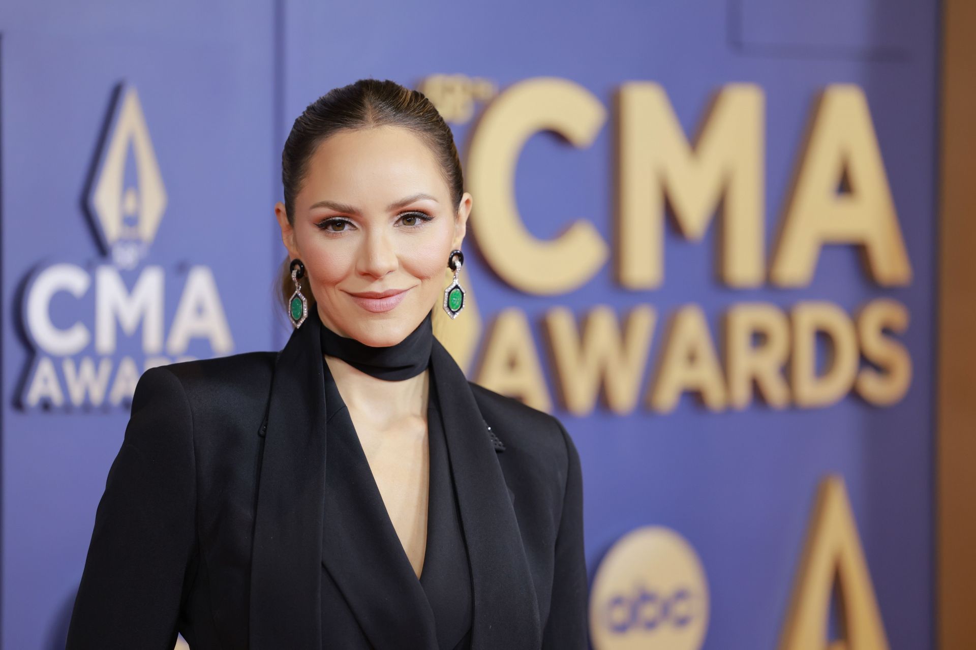 The 58th Annual CMA Awards - Arrivals - Source: Getty