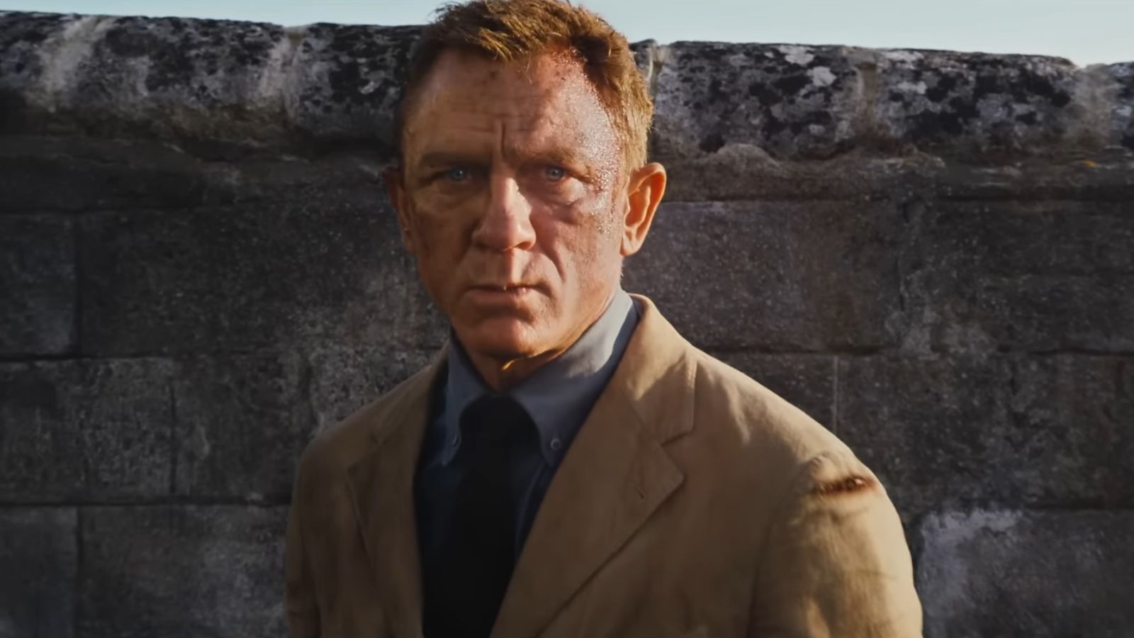 Daniel Craig in No Time to Die as James Bond (Image via Youtube @/James Bond 007)