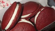 Red Velvet Whoopie Cakes (Image via Instagram / @jenjen_cupcakes)