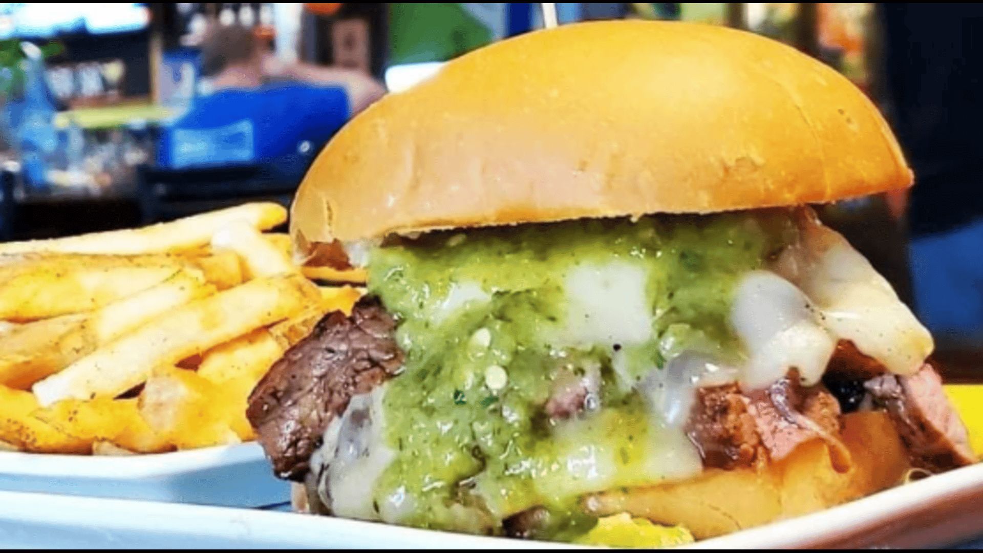 El Chapo burger (Image via Instagram/@rehabburgertherapy)