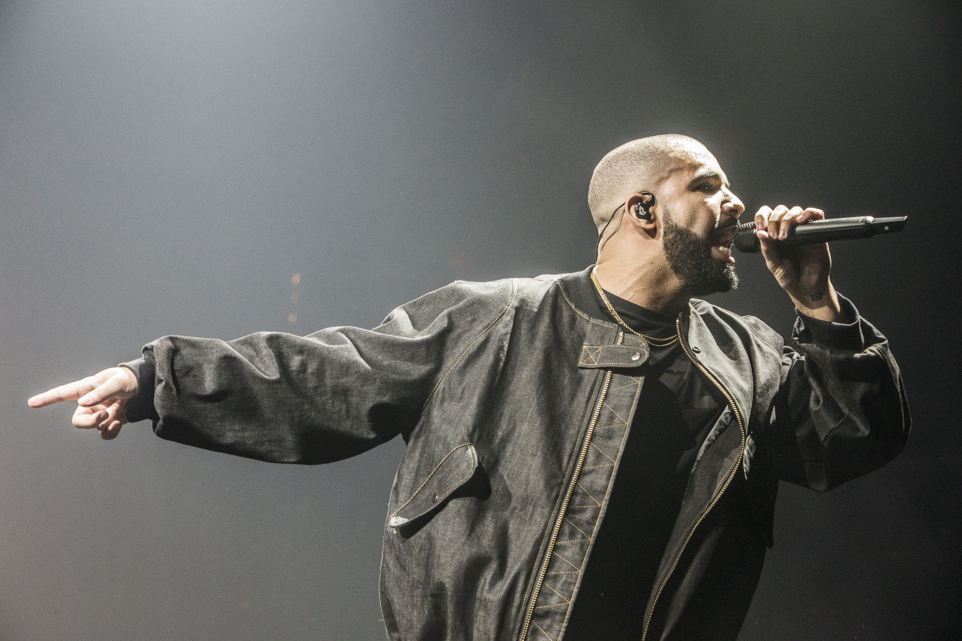 Drake and Future perform the Summer Sixteen Tour at the Verizon Center - Source: Getty