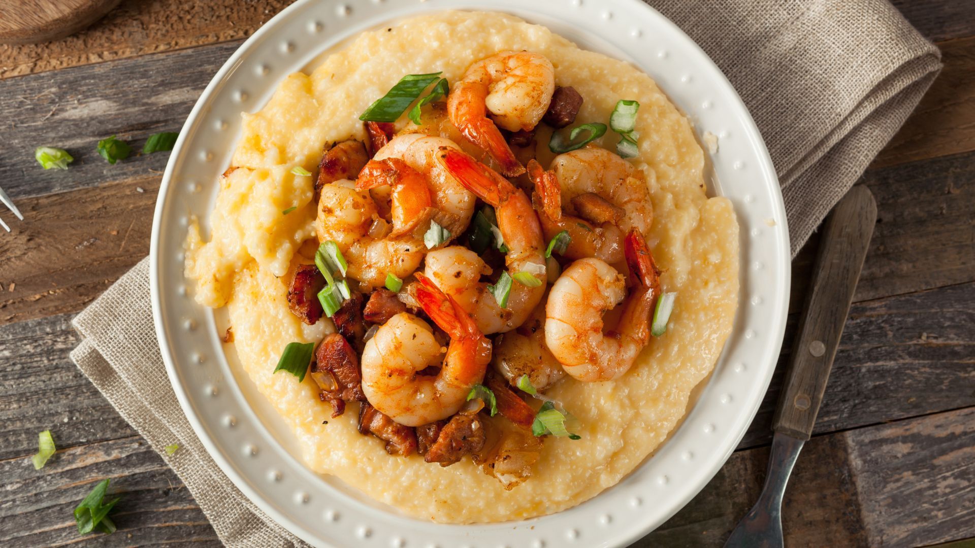 Hawaiian Garlic Shrimp (Image via Canva)