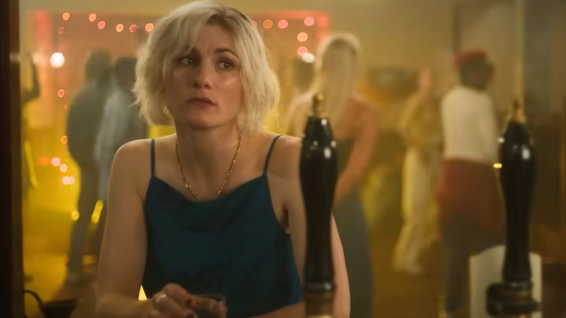 Jodie Whittaker inToxic Town | Image via Netflix