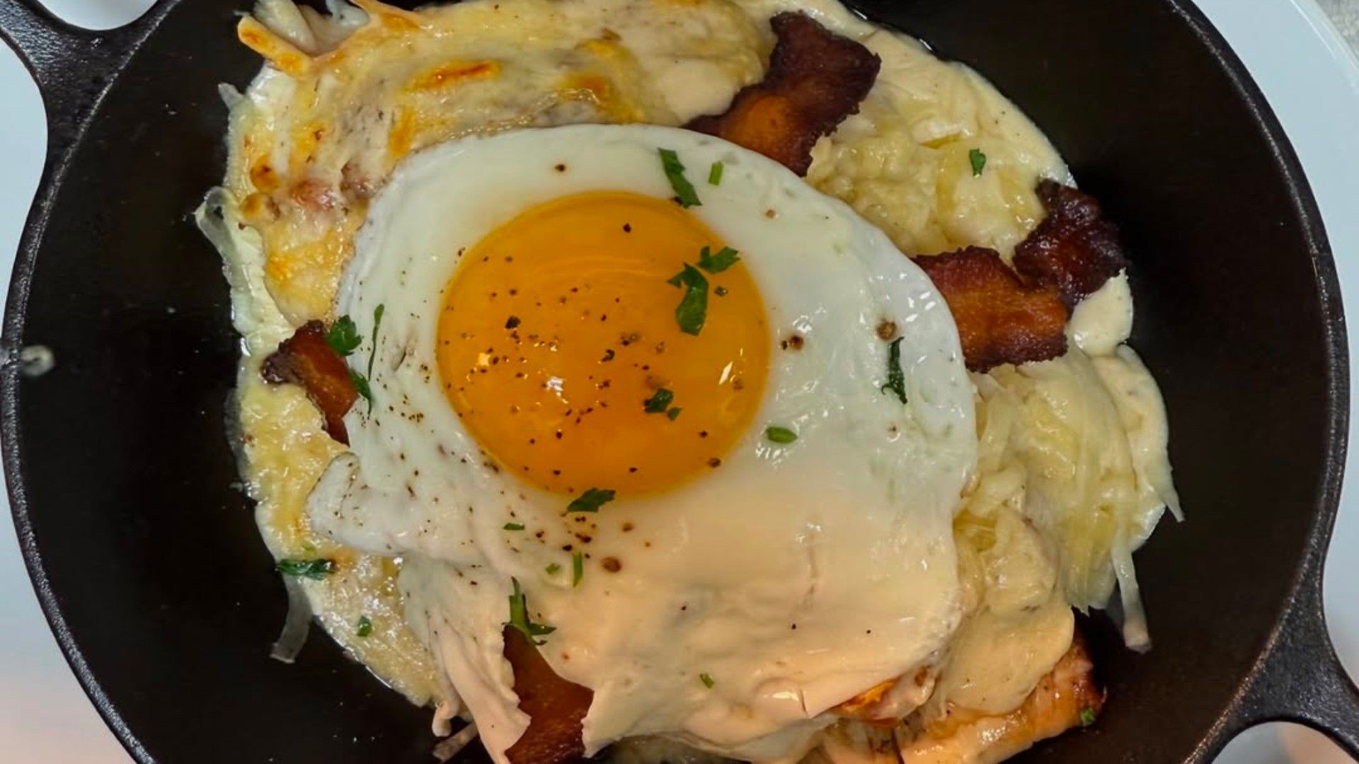 Hot Brown from BBB (Image via Instagram/@bigbadbreakfast_louisville)