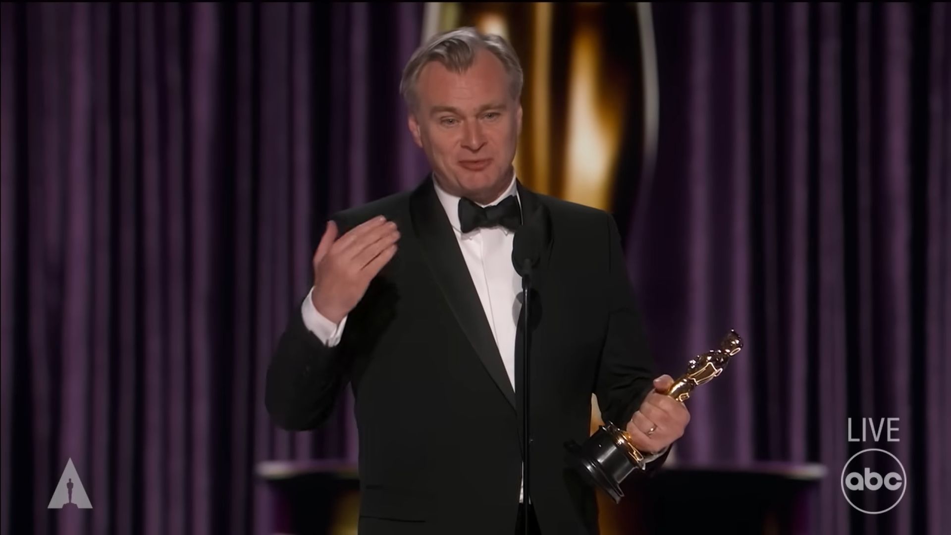 Christopher Nolan (Image via Youtube @/Oscars)